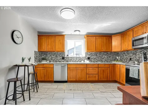 2530 17th Avenue Forest Grove OR 97116