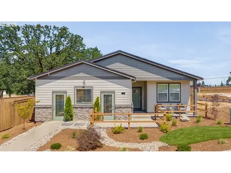 2664 Landau Street SE Salem OR 97306