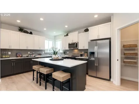 2664 Landau Street SE Salem OR 97306