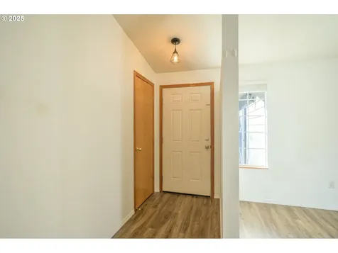 130 SW West Hills Drive Mcminnville OR 97128