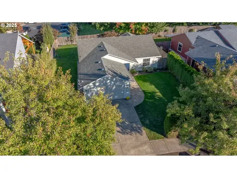 130 SW West Hills Drive Mcminnville OR 97128