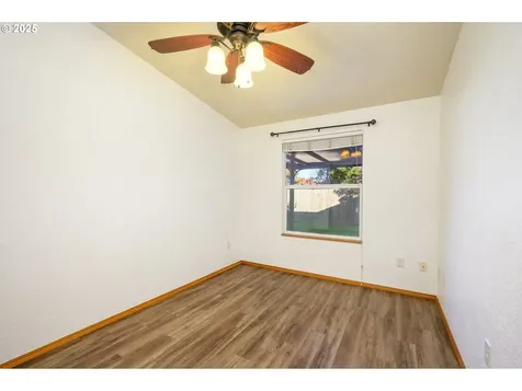 130 SW West Hills Drive Mcminnville OR 97128