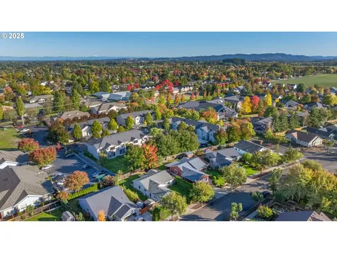 130 SW West Hills Drive Mcminnville OR 97128