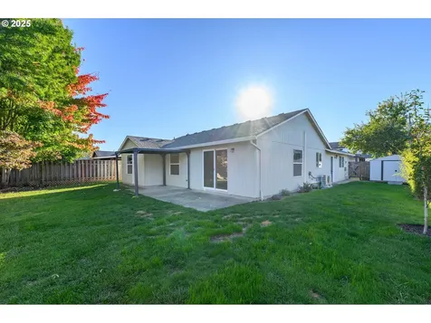 130 SW West Hills Drive Mcminnville OR 97128