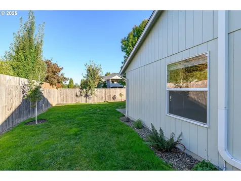 130 SW West Hills Drive Mcminnville OR 97128