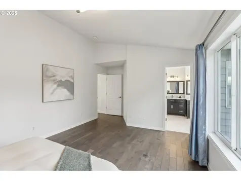 16046 NW Trakehner Way Portland OR 97229
