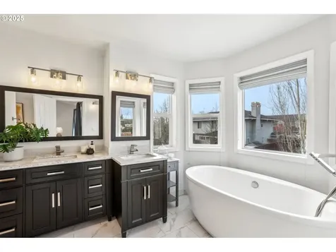 16046 NW Trakehner Way Portland OR 97229
