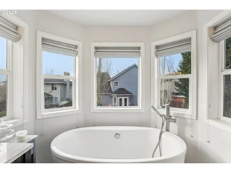 16046 NW Trakehner Way Portland OR 97229