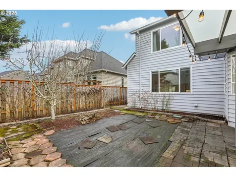 16046 NW Trakehner Way Portland OR 97229