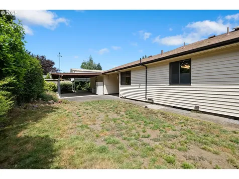 107 NW 10th Avenue Canby OR 97013