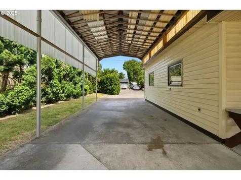 107 NW 10th Avenue Canby OR 97013