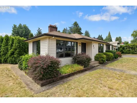 107 NW 10th Avenue Canby OR 97013