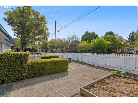 5249 SE 35th Avenue Portland OR 97202