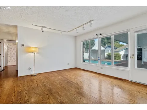 5249 SE 35th Avenue Portland OR 97202