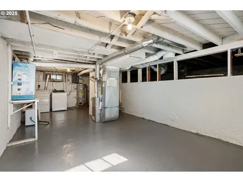 4104 SE 62nd Avenue Portland OR 97206