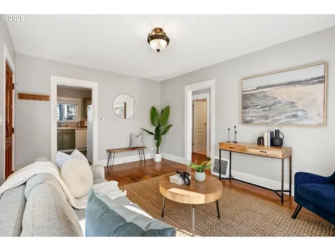 4104 SE 62nd Avenue Portland OR 97206