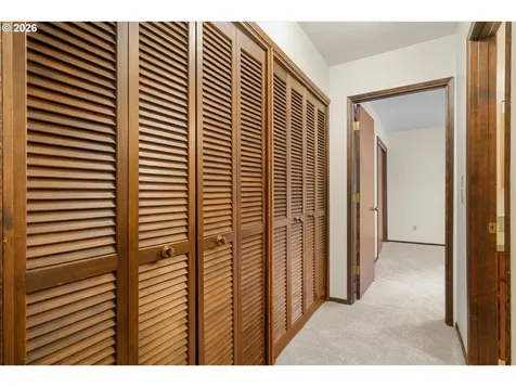 27783 SW Strawberry Hill Drive Hillsboro OR 97123