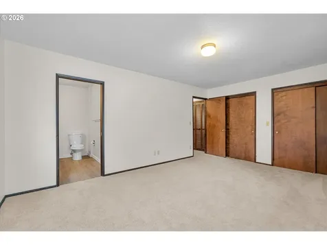 27783 SW Strawberry Hill Drive Hillsboro OR 97123