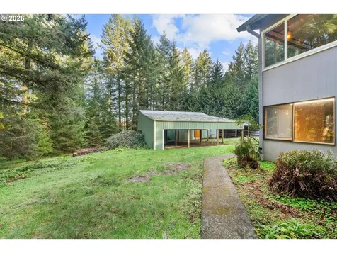 27783 SW Strawberry Hill Drive Hillsboro OR 97123