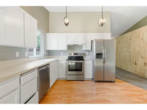 7015 2nd Street SE Turner OR 97392