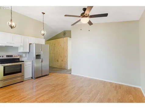 7015 2nd Street SE Turner OR 97392