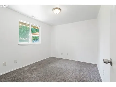 7015 2nd Street SE Turner OR 97392