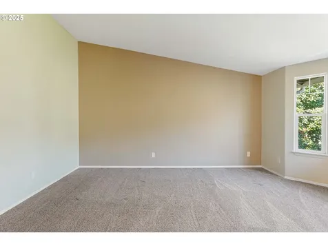 7015 2nd Street SE Turner OR 97392