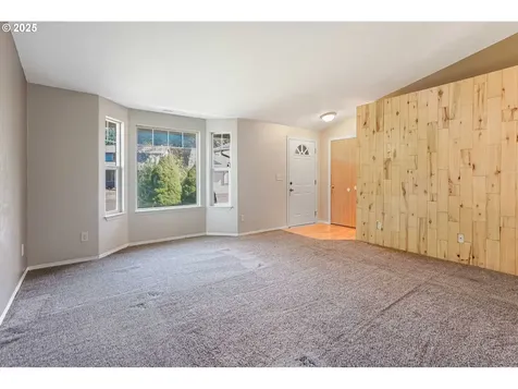 7015 2nd Street SE Turner OR 97392