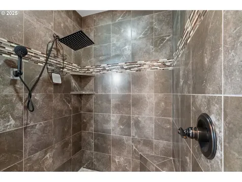 5700 NE 132nd Street Vancouver WA 98686