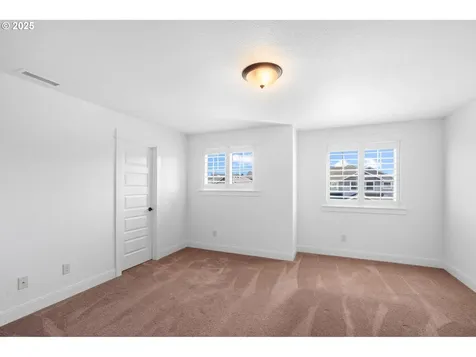 5700 NE 132nd Street Vancouver WA 98686