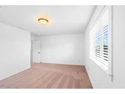 5700 NE 132nd Street Vancouver WA 98686