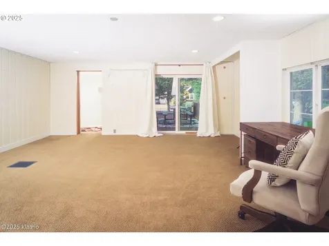 8510 SW Cedarcrest Street Portland OR 97223