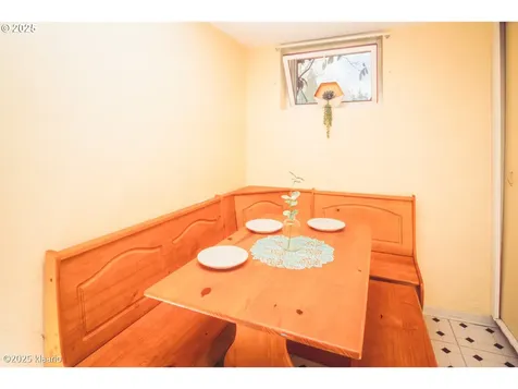 8510 SW Cedarcrest Street Portland OR 97223