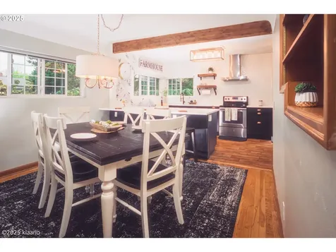 8510 SW Cedarcrest Street Portland OR 97223