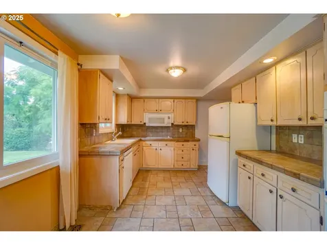 6013 NE Bonner Drive Vancouver WA 98665