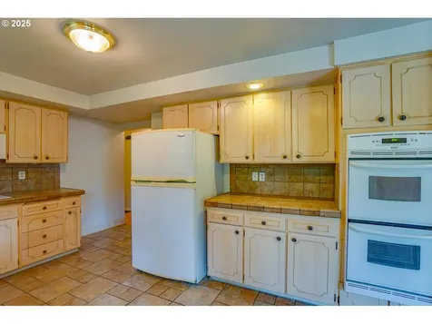 6013 NE Bonner Drive Vancouver WA 98665