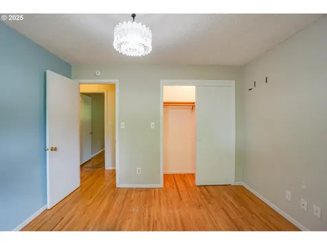 6013 NE Bonner Drive Vancouver WA 98665