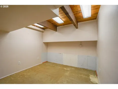 6013 NE Bonner Drive Vancouver WA 98665