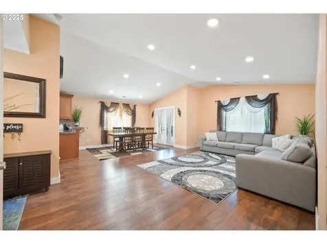 15114 NE 80th Street Vancouver WA 98682