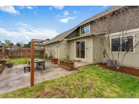 913 Falcon Court Hood River OR 97031