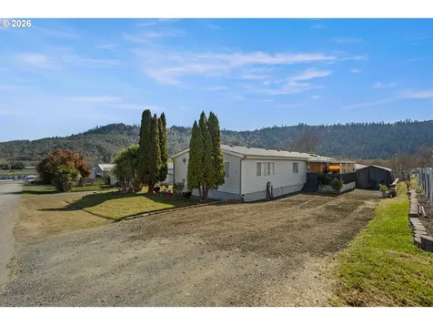 771 SE Hall Street Winston OR 97496
