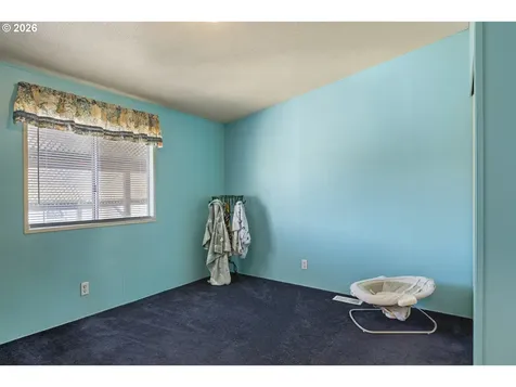 771 SE Hall Street Winston OR 97496