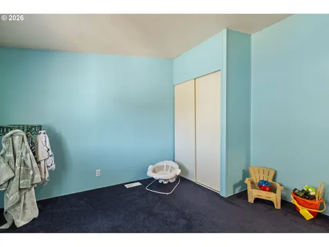 771 SE Hall Street Winston OR 97496