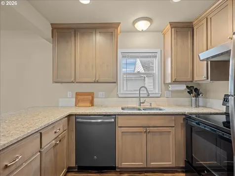 357 E Street Independence OR 97351