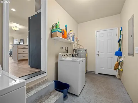 357 E Street Independence OR 97351