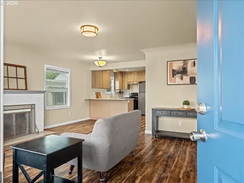 357 E Street Independence OR 97351