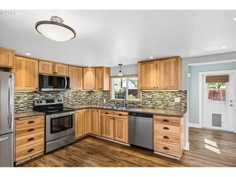 4725 Daisy Street Springfield OR 97478