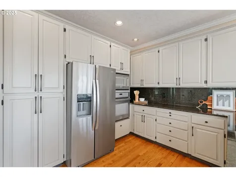 13825 Melrose Place Lake Oswego OR 97035