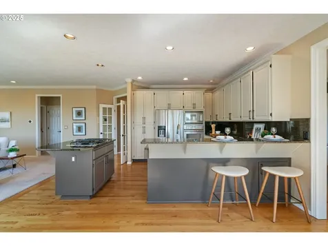 13825 Melrose Place Lake Oswego OR 97035