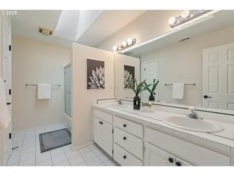 13825 Melrose Place Lake Oswego OR 97035